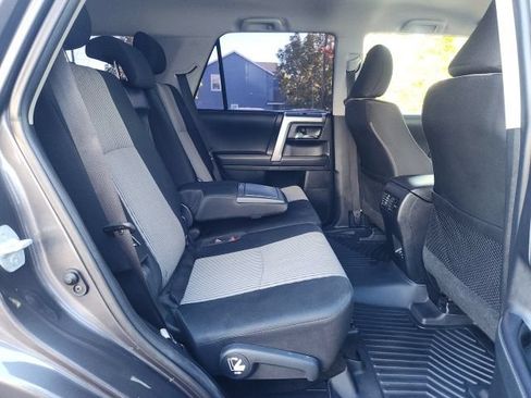 Used 2021 Toyota 4Runner SR5 AWD/4WD image 26