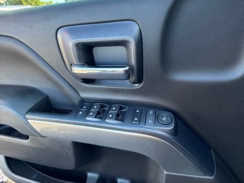 Used 2018 Chevrolet Silverado 1500 LT w/ All Star Edition AWD/4WD image 24