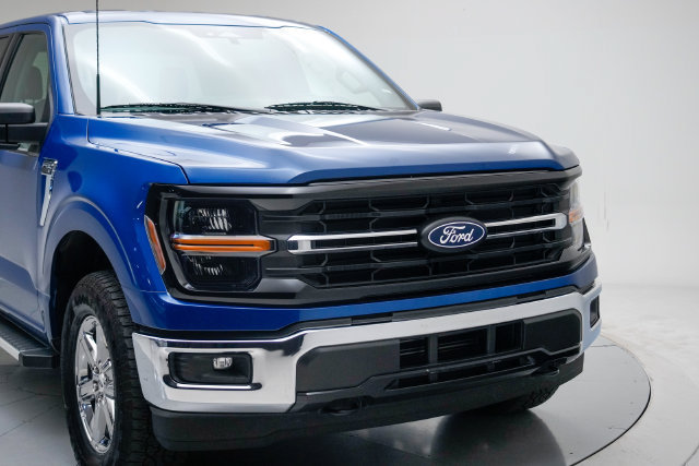 Used 2025 Ford F150 XLT w/ Equipment Group 301A Standard AWD/4WD image 9