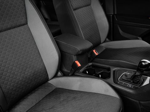 Used 2021 Volkswagen Tiguan S image 29