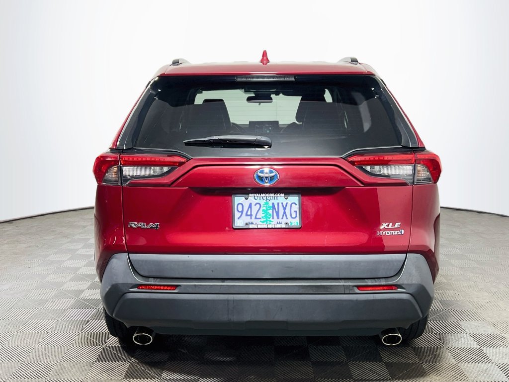 Certified 2021 Toyota RAV4 XLE Premium AWD/4WD image 6