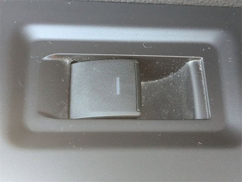 Used 2022 Toyota Tundra SR5 w/ SR5 Convenience Package image 25