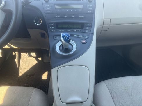 Used 2011 Toyota Prius Two image 11