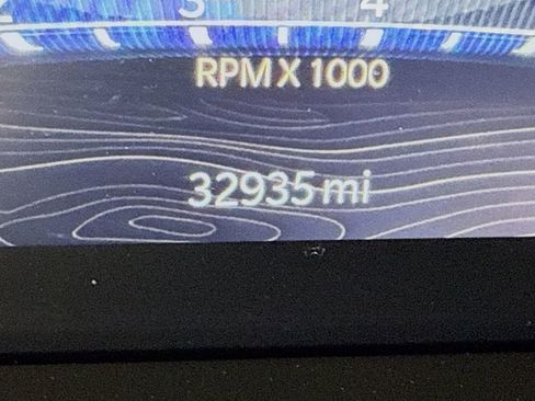 Used 2023 Jeep Grand Cherokee L Limited w/ Luxury Tech Group II image 5