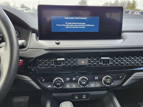 Used 2024 Honda Accord EX-L image 34