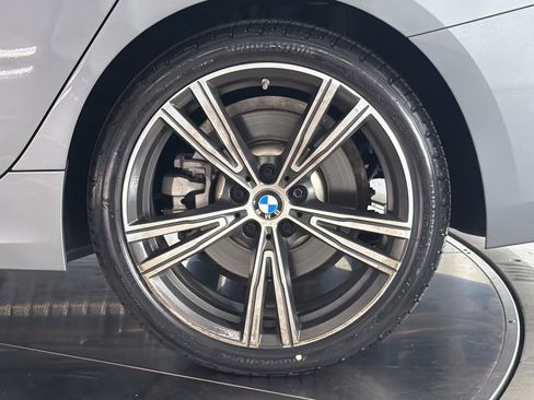 Used 2023 BMW 330i Sedan w/ Premium Package RWD image 13