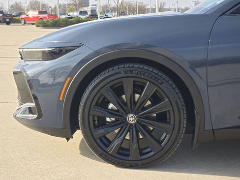 Used 2026 Toyota Crown Nightshade image 8