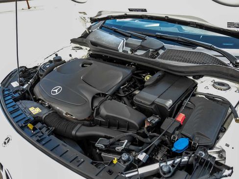 Used 2018 Mercedes-Benz GLA 250 image 48