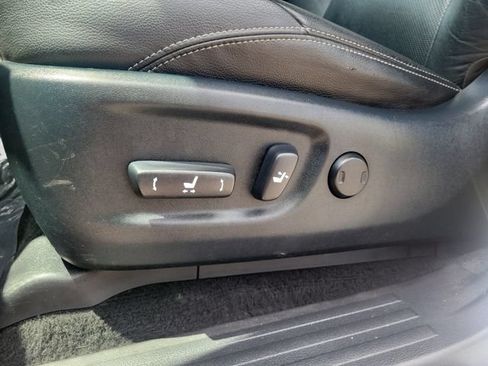 Used 2021 Toyota 4Runner Limited AWD/4WD image 17