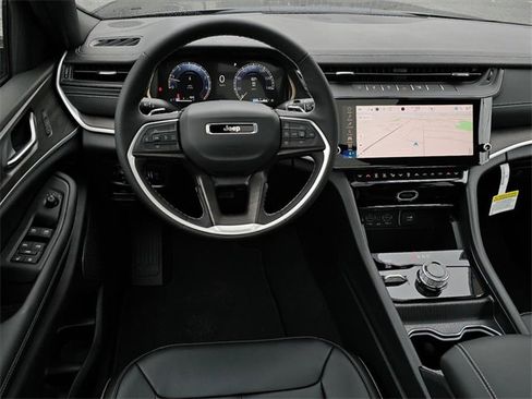 New 2026 Jeep Grand Cherokee Limited image 6