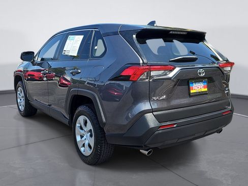 Used 2023 Toyota RAV4 LE AWD/4WD image 5