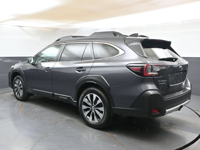 Used 2024 Subaru Outback Limited AWD/4WD image 3