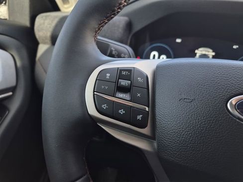 New 2026 Ford Explorer Active w/ Active Comfort Package image 23