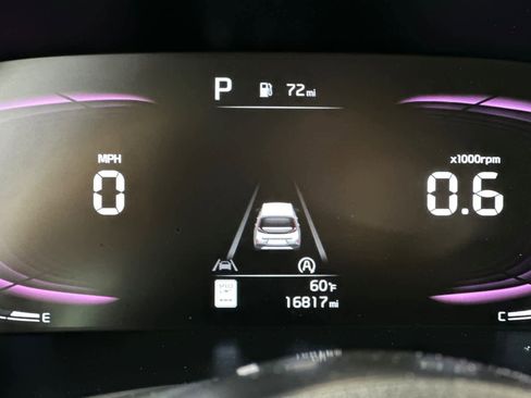 Used 2023 Kia Soul LX w/ LX Technology Package FWD image 26