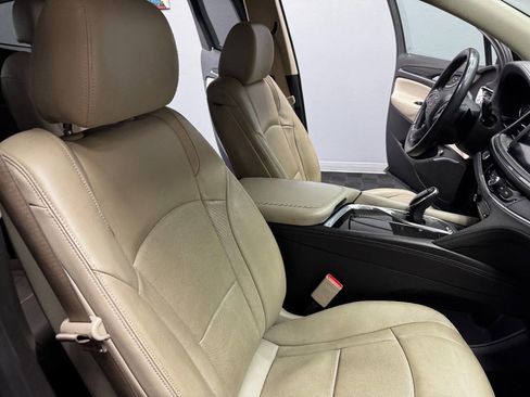 Used 2019 Buick Enclave Essence image 57