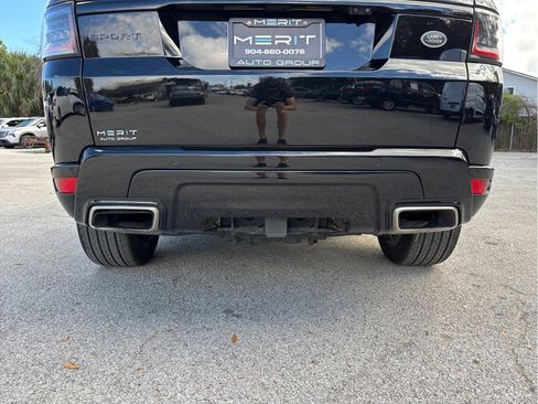 Used 2018 Land Rover Range Rover Sport HSE Dynamic image 16