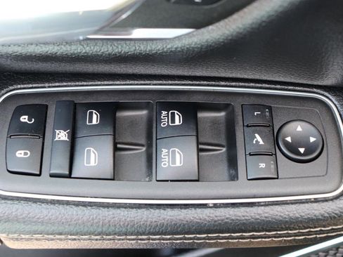 Used 2024 RAM 1500 Laramie AWD/4WD image 49
