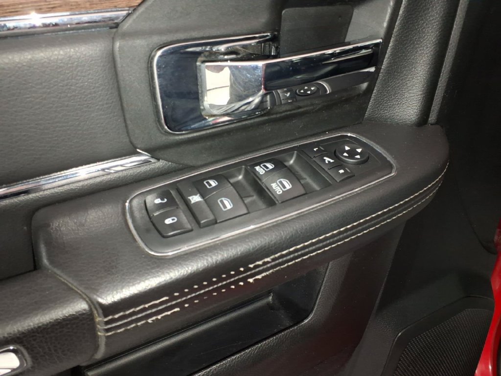 Used 2018 RAM 3500 Laramie AWD/4WD image 15