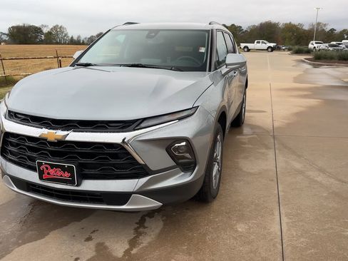 New 2025 Chevrolet Blazer LT w/ Convenience Package image 4