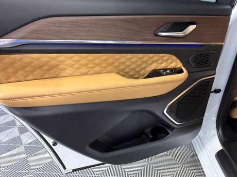 Used 2023 Jeep Grand Cherokee L Summit w/ Advanced Protech Group IV image 31