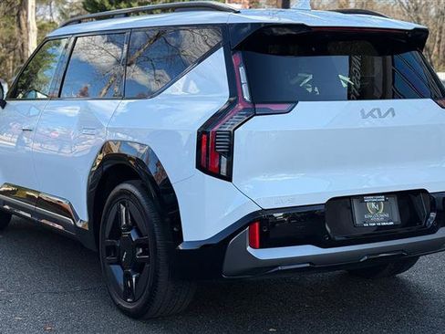 Used 2025 Kia EV9 GT-Line image 4