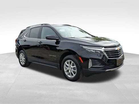 Used 2023 Chevrolet Equinox LT AWD/4WD image 1