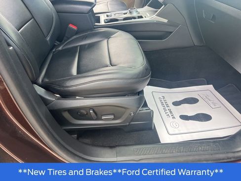 Used 2020 Ford Explorer XLT w/ Equipment Group 202A AWD/4WD image 34