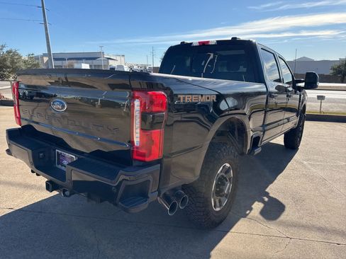 Used 2024 Ford F250 Lariat w/ Lariat Ultimate Package image 7