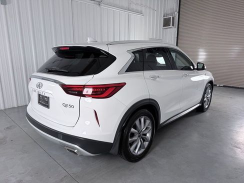 Certified 2020 INFINITI QX50 Luxe w/ Navigation Package FWD image 5