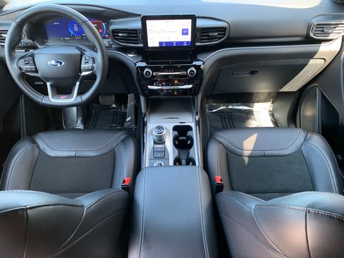 Used 2022 Ford Explorer ST AWD/4WD image 38