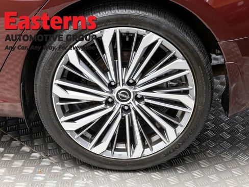 Used 2023 Nissan Altima 2.5 SL FWD image 8