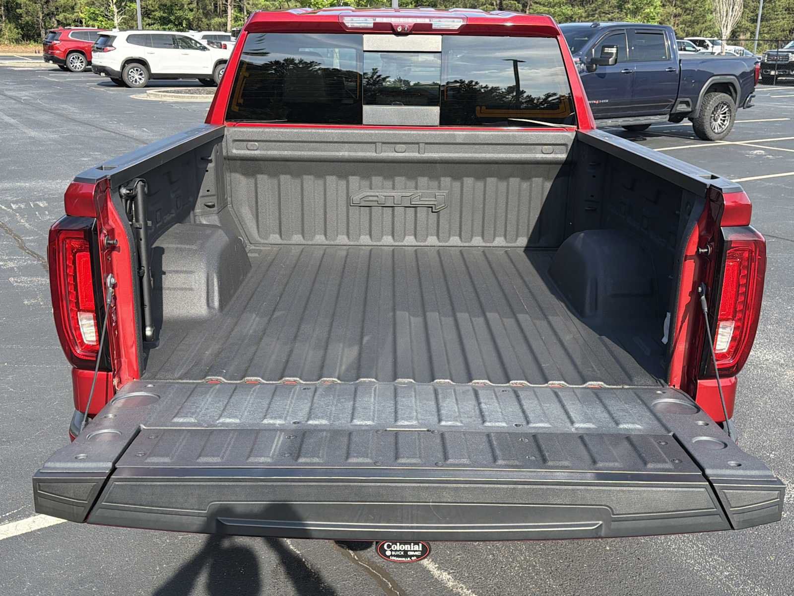 Used 2024 GMC Sierra 1500 AT4 w/ Technology Package AWD/4WD image 30