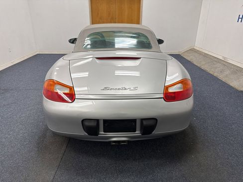 Used 2000 Porsche Boxster S RWD image 8