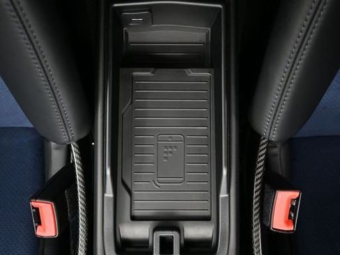 Certified 2024 Porsche 718 Cayman GT4 RS RWD image 23