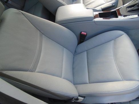 Used 2011 BMW 328i Sedan image 23