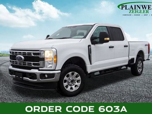 Used 2023 Ford F250 XLT image 1