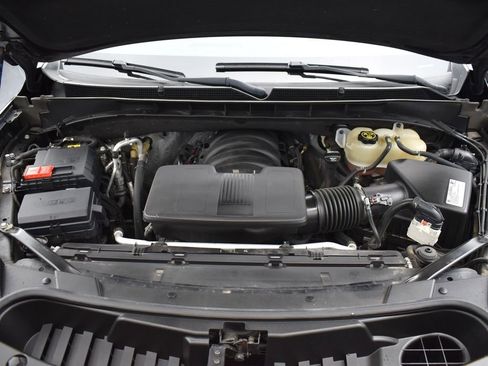 Used 2021 GMC Yukon XL Denali w/ Denali Premium Package image 8