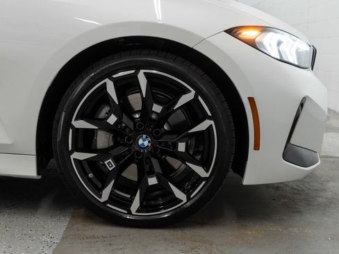 Used 2026 BMW 330i xDrive Sedan AWD/4WD image 39