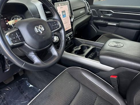 Used 2024 RAM 1500 Laramie AWD/4WD image 4