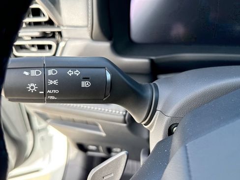 Used 2026 Lexus IS 350 F Sport RWD image 28