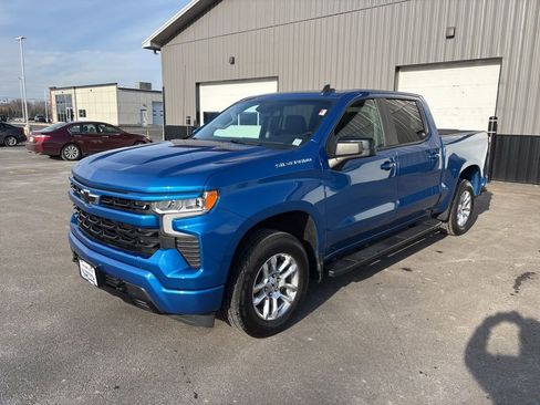 Used 2022 Chevrolet Silverado 1500 RST AWD/4WD image 3