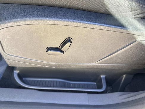 Used 2020 Ford Transit Connect XLT image 27