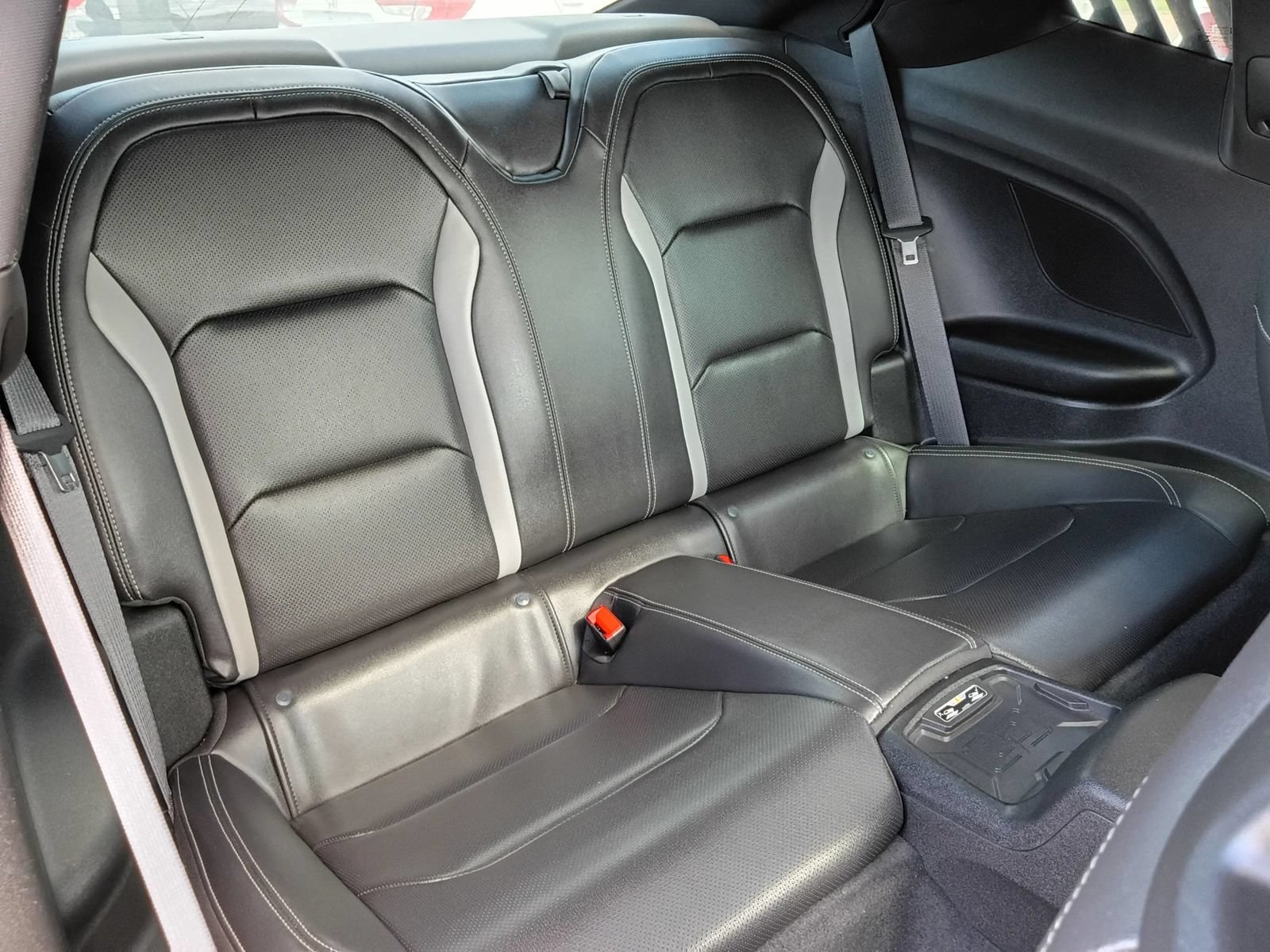 Used 2021 Chevrolet Camaro SS RWD image 18