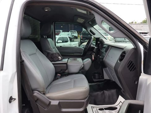 Used 2013 Ford F550 2WD Regular Cab Super Duty w/ Payload Upgrade Pkg image 13