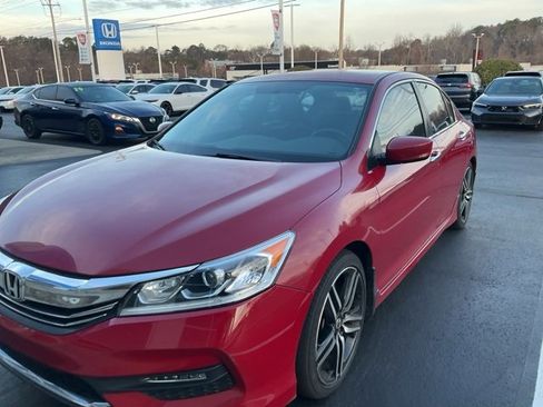 Used 2017 Honda Accord Sport Special Edition image 10