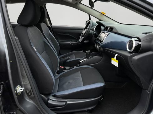Used 2025 Nissan Versa SV w/ Trunk Package image 9