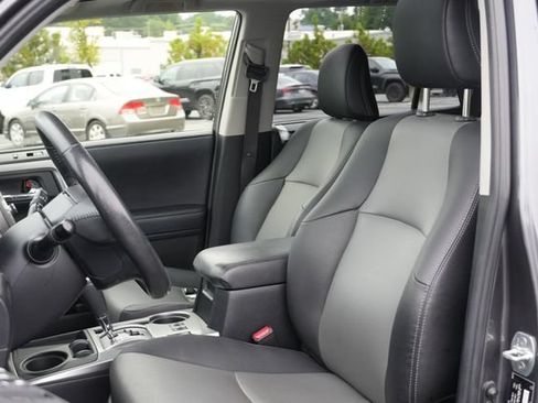 Used 2023 Toyota 4Runner SR5 Premium w/ Moonroof Package RWD image 24