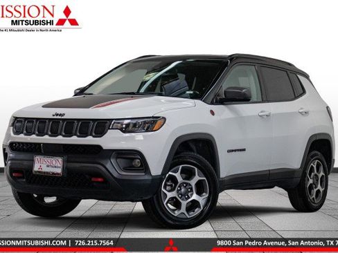 Used 2022 Jeep Compass Trailhawk w/ Trailhawk Convenience Group image 1
