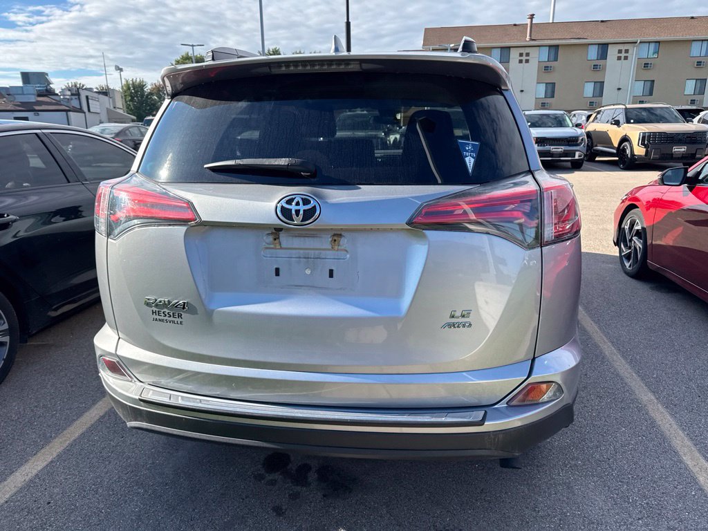 Used 2017 Toyota RAV4 LE w/ All Weather Liner Package AWD/4WD image 4