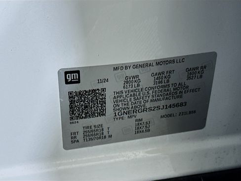 Used 2025 Chevrolet Traverse LT image 12